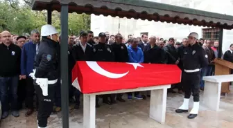 Gazi polis son yolculuğuna uğurlandı