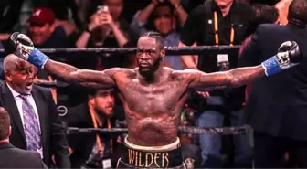 ABD'li boksör Wilder, Ortiz'i nakavtla mağlup ederek Muhammed Ali'nin rekorunu egale etti