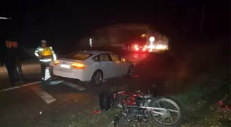 Otomobille çarpışan motosiklet sürücüsü hayatını kaybetti