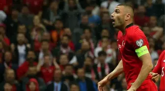 Burak Yılmaz'ın peşini bırakmıyorlar!