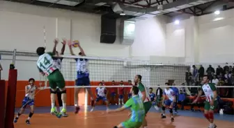 Cizre Belediyesi voleybolda başarıdan başarıya koşuyor