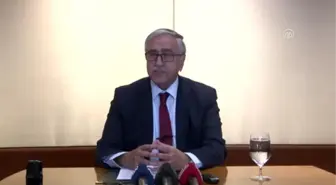 Üçlü gayriresmi Kıbrıs görüşmesi yapıldı - KKTC Cumhurbaşkanı Akıncı (2)