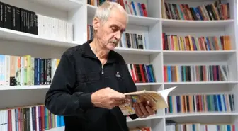 79 yaşındaki adam 11 ayda 72 kitap okudu