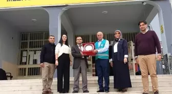 Başarılı yükümlüye plaket