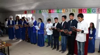 Köy öğrencilerinden Mevlid-i Nebi programı