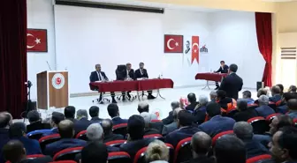 Malatya Valisi Aydın Baruş, Darende ilçesinde temaslarda bulundu