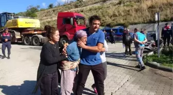 Marmaris'te yıkım için gelen ekibi görenler ağladı