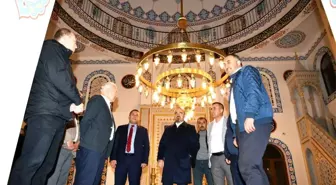 Bülent Turan, Lapseki'de Şehitler Camii'ni ziyaret etti