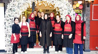 Burada yemekler 'Anne Elinden'