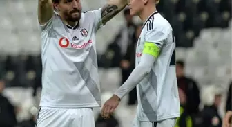 Caner Erkin ve Enzo Roco, UEFA Avrupa Ligi'nde haftanın 11'inde