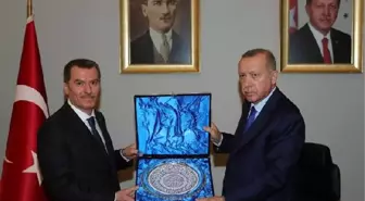 Erdoğan Selahattin Kara resim sergisi açılış törenine katıldı