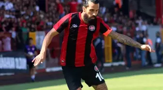 Erkan Zengin, PTT 1. Lig takımı Adana Demirspor ile 1,5 yıllığına anlaştı