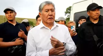 Eski Kırgızistan Cumhurbaşkanı Atambayev 'suçlu serbest bırakma' iddiasıyla hakim karşısına çıktı