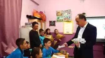 İlkokul öğrencilerine diş macunu ve fırçası dağıtıldı