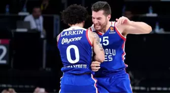 Anadolu Efes, Bayern Münih'i farklı geçti! İşte maçın özeti