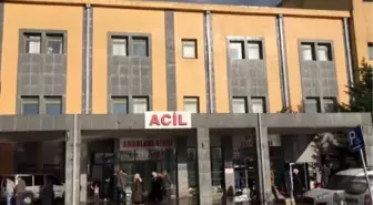 Arnavutköy Devlet Hastanesi'nde hasta yakını güvenlik görevlisini bıçakladı