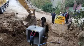 Büyükşehir ekipleri, yağışlardan zarar gören yolları onardı