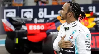 Lewis Hamilton pole pozisyonunu kaptı!