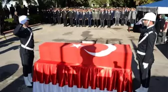 Görevi başında kalp krizi geçirerek hayatını kaybeden polis memleketine uğurlandı