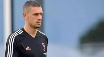 Merih Demiral'ın forma giymemesi Juventus taraftarının tepkisini çekmeye devam ediyor