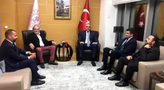 Kültür ve Turizm Bakanı Ersoy, Emmy Ödüllü Haluk Bilginer'i tebrik etti