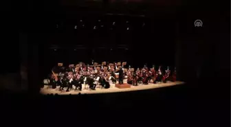 Çetin Işıközlü'nün 50. sanat yılı özel konserle kutlandı