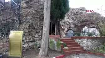 Kocaeli-izmit'te, azize santa barbara ayinle anıldı