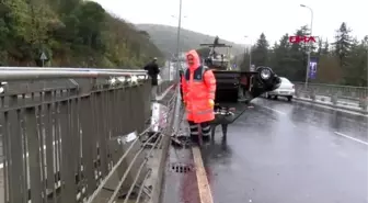 Sarıyer'de kayganlaşan yolda kaza yapan minibüs takla attı