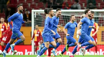 Galatasaray, Tuzlaspor'a 2-0 yenildi