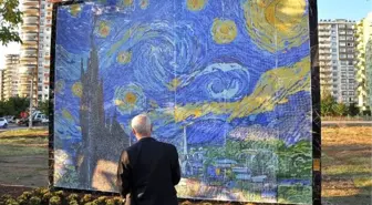 Van Gogh'un 'Yıldızlı Gece'sine mozaikli yorum