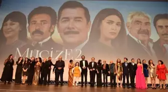 'Mucize 2 Aşk' filminin ekibi tam kadro İzmir galasına katılacak