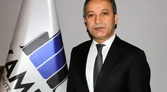 AKAMDER'de Mustafa Karslıoğlu güven tazeledi