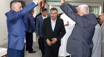 Adana'da husumetli aileler barış yemeğinde bir araya geldi