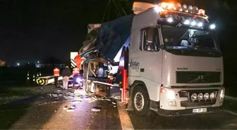 Düzce'de tır şoförünün hatası felakete yol açtı: 2 ölü, 23 yaralı