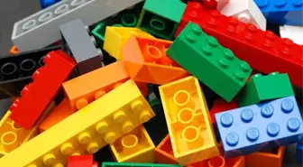 Lego parçaları zararlı mı? Altı araştırmacı yutarak test etti