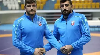 SPORCU AİLELER - Ağabeylerinin izinden giden güreşçi kardeşler