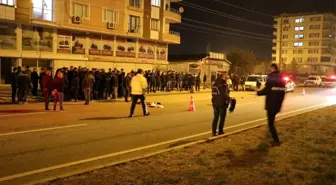 Yolun karşısına geçmek istedi, hayatından oldu