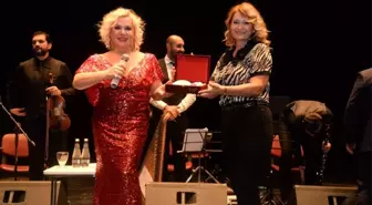 Zeki Müren 88'inci yaşında Bilecik'te anıldı