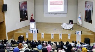 AİÇÜ' de 'Kur'an Bize Yeter Söylemi' konferansı düzenlendi