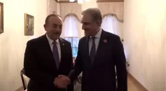 Çavuşoğlu, Pakistanlı mevkidaşı Kureyşi ile görüştü