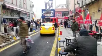 Kırıkkale itfaiyenin kurtardığı yavru kediyi liseli mehmet sahiplendi