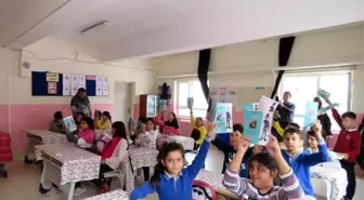 Minikler polislik mesleğini tanıdı