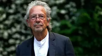 Srebrenitsa katliamını reddeden Nobel Ödüllü yazar Peter Handke kimdir?