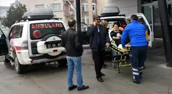 Sinop'ta devrilen otomobildeki 5 kişi yaralandı