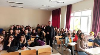 Trakya Üniversitesi Sağlık Hizmetleri Meslek Yüksekokulu öğrencilerine seminer dizisi