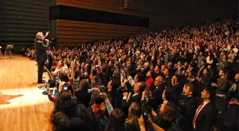 Ankara Zülfü Livaneli'ye koştu