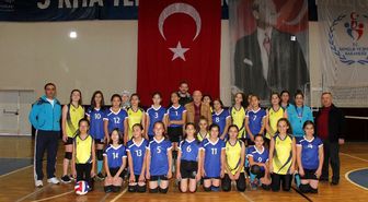 Erdemli'de okul sporları heyecanı