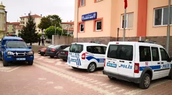 Genç polis atış yaparken kazara annesini vurdu