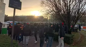 Galatasaraylı taraftarlar, bir PSG'li holiganı dövüp çırılçıplak soydu!