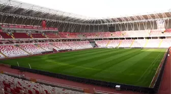 4 Eylül Stadı, Fenerbahçe maçına hazırlanıyor! Maç günü yağış yok...